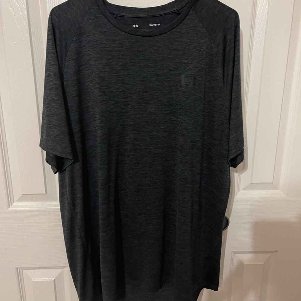 Under Armour Mens Heatgear shirt